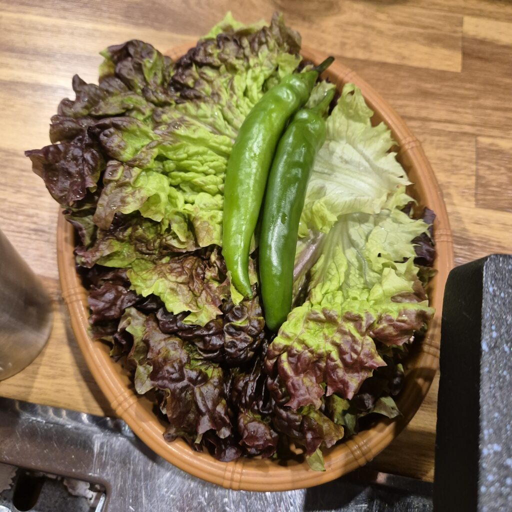 장안동 맛집 돈벼락 김치 삼겹살. 떡에 싸먹는 목살 구이까지. 내돈내산 리얼 후기!